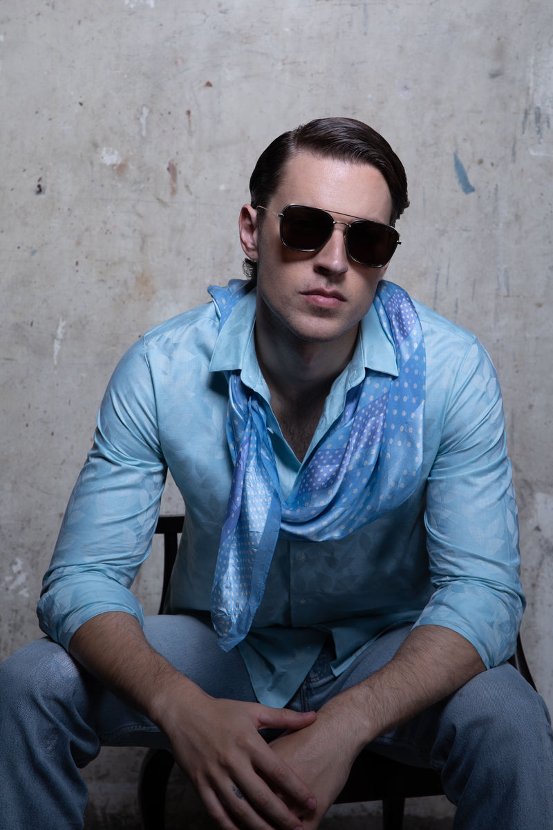 Does an Egyptian cotton shirt wrinkle less than a regular cotton shirt?