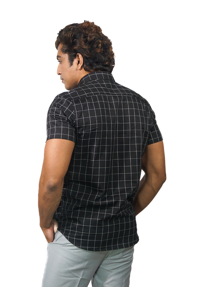 Fine Cotton Silver Dyed Checks Short Sleeve Shirt for Men