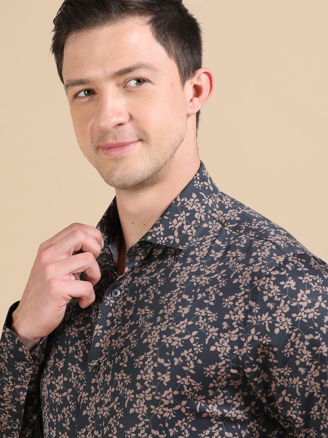 Jin Black giza printed shirt