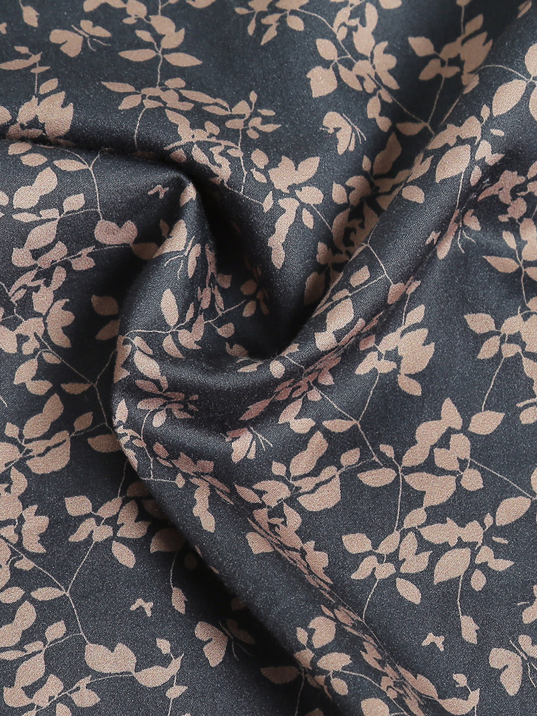 Jin Black giza printed shirt