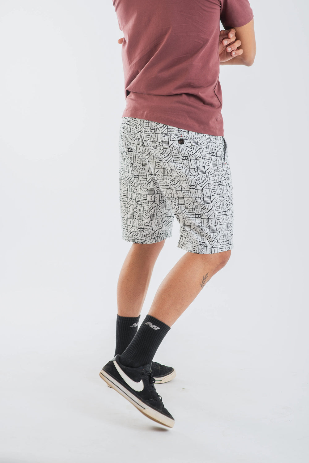 Cotton Ecru Black Geometric Printed Woven Shorts for Men