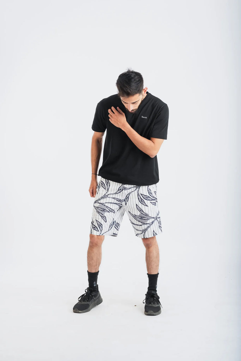 Cotton White Tail Leaf Printed Woven Shorts for Men